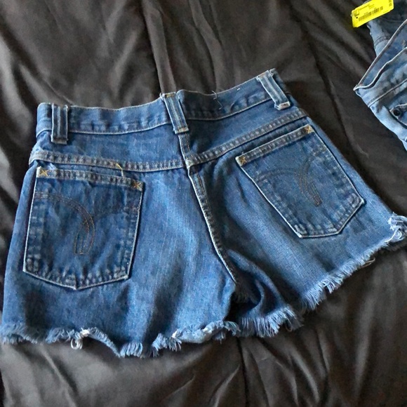 Really cute blue shorts - Picture 3 of 4